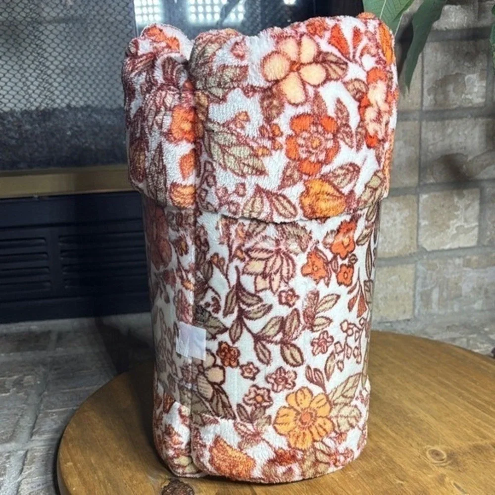Autumn Floral Retro Orange 5x6 ft Oversized Fall Throw Blanket The Big One NEW